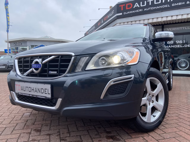 Volvo XC60 R-Design AWD D5 AHK PDC Pano Leder Bi-Xenon Gebrauchtwagen Kaufen | EZ 11/2011 | Preis 12.999 €
