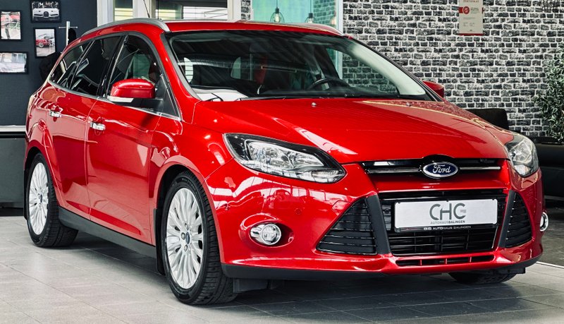 Ford Focus Turnier Titanium|SHZ|PDC|TEMP.|MFL|TÜVNEU