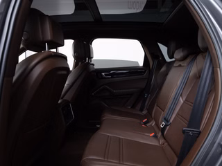 Porsche Cayenne  ACC PANO LUFT SPUR 360-CAM 21" - bilder 1