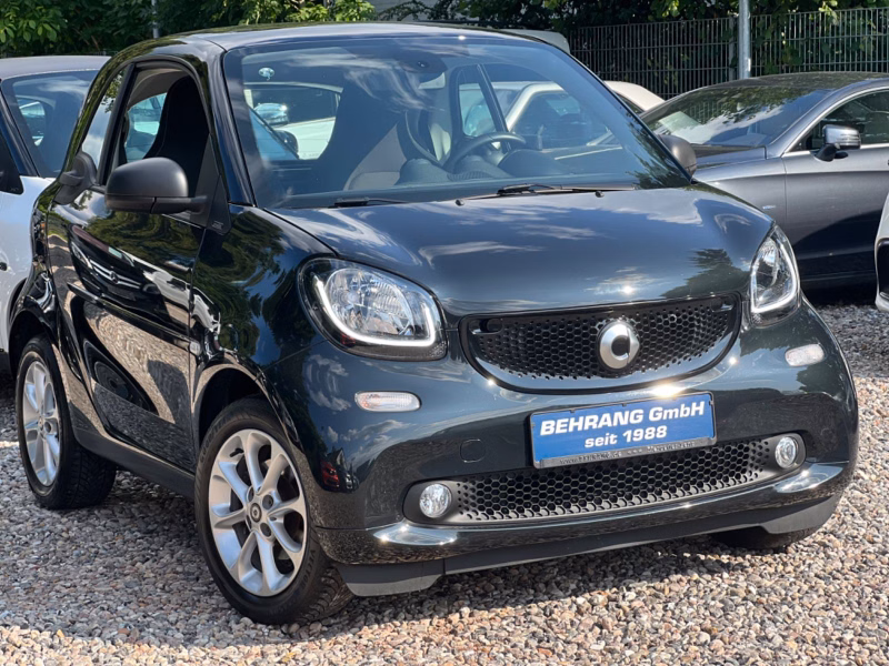 Smart ForTwo*TURBO*PANORAMA*SITZHEIZUNG*PASSION*AUTOM*