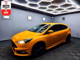 Ford Focus ST 2.0 19ZOLL|SCHALENSITZE|NAVI|XENON