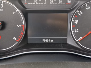 Opel Zafira C Innovation Start/Stop/TÜV - bilder 22