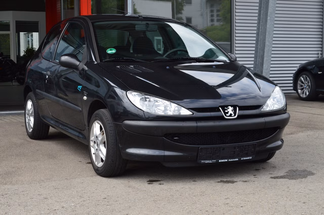 Peugeot 206 Petit Filou Gebrauchtwagen Kaufen | EZ 12/2005 | Preis 490 €