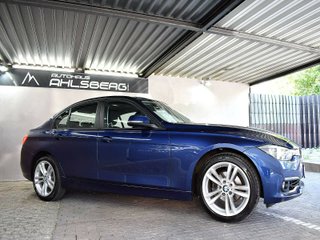 BMW 318i Advantage /NAVI/LED/SHZ/PDC/TEMPOMAT/1.HAND