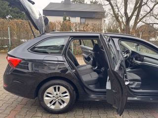 Skoda Octavia Combi Ambition - foto 13