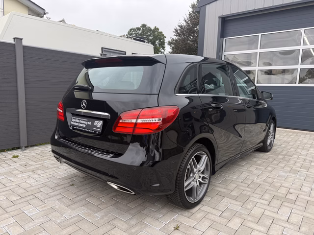 Mercedes-Benz B 250 4Matic SHZ Standhzg Navi LED AppleCarplay - foto 7