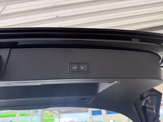 Audi Q2 S-Line Sport 35 Autom., Matrix Pano Kamera ACC - bilder 7