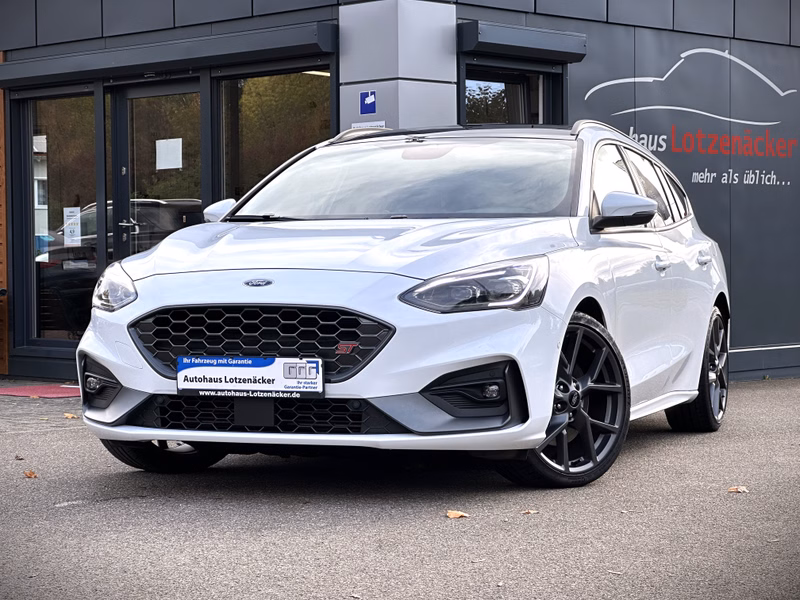 Ford Focus Turnier ST | ACC | Pano | Apple