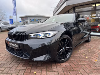 BMW 320 d M Sport Head-Up Display, LED, Kamera - foto 1