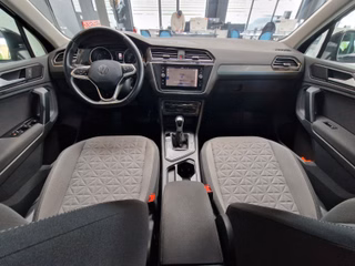 Volkswagen Tiguan Life 2,0TDI*KAMERA*AHK*NAVI*CLIMATRONIC - bilder 3