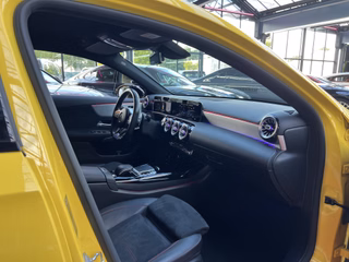 Mercedes-Benz A 35 AMG 4Matic Turbo MEMORY / SHZ / EDITION - foto 38