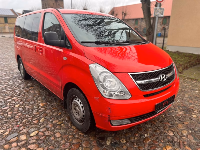 Hyundai H-1