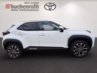 Toyota Yaris Cross Hybrid FWD Teamplayer +Safety- & Winter Paket - bilder 4