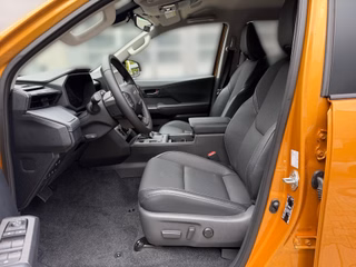 Toyota Hilux 2.8 DOUBLE CAB INVINCIBLE 4x4 M.Hyb. - bilder 11