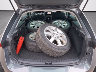 Skoda Scala 1.5 TSI Tour DSG / AHK / NAVI / SITZHEIZUNG / ALU - bilder 11