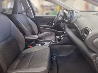 Toyota Yaris Hybrid Teamplayer +Safety- & Comfort Paket - foto 9