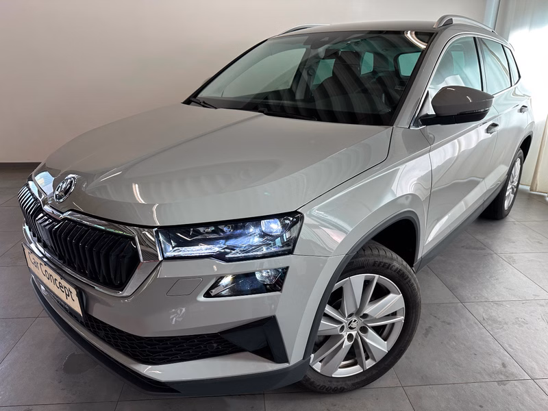 Skoda Karoq Style 1.5 TSI DSG MATRIX AHK StHz KAMERA
