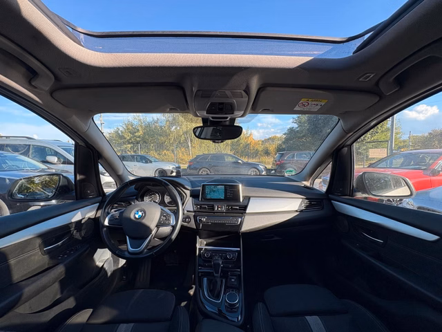 BMW 220 i Gran Tourer Pano*Tempo*SitzHz.*Navi*7Sitz - foto 7