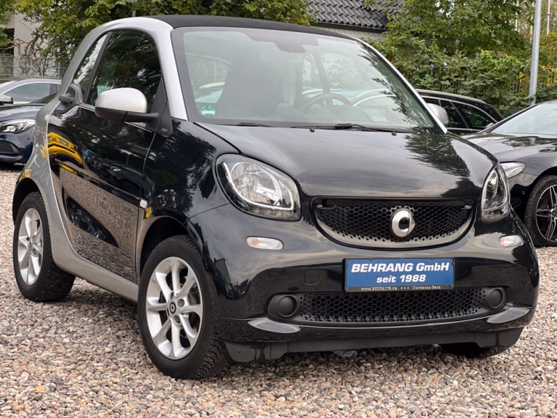 Smart ForTwo *NAVI*AMBIENTE*PASSION*SITZHEIZUNG*