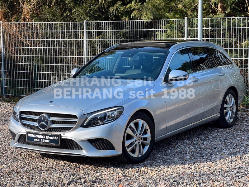 Mercedes-Benz C220dT*AVANTGARDE*KAMERA*PANO*LED*MOD2019*