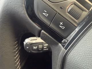 Peugeot 208 Allure Pack  LED ACC CarPlay Virtual Kamera - bilder 13