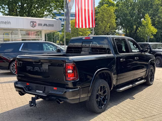 Dodge RAM 1500 Laramie Night AHK , Beifahrerdisplay - bilder 7