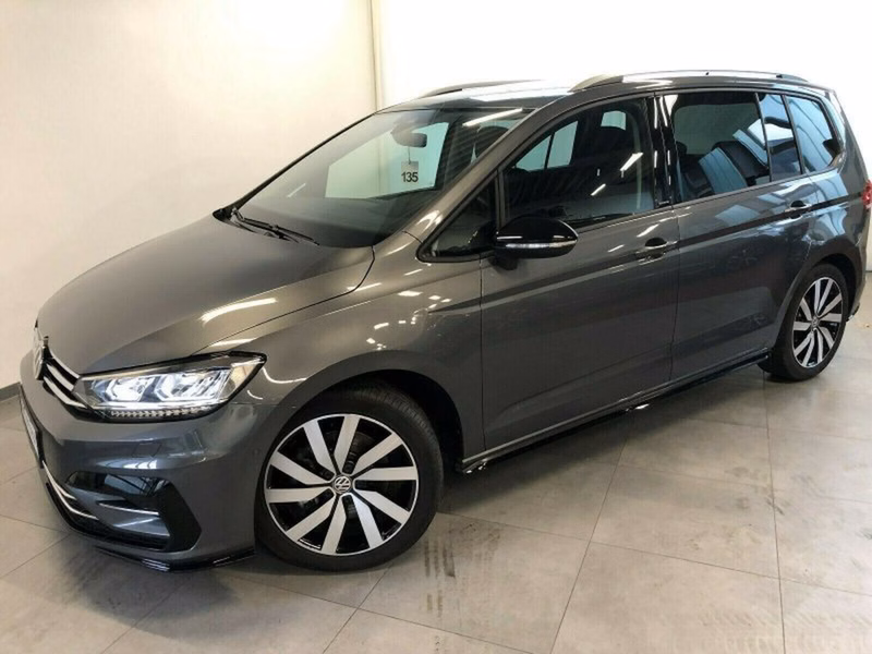 Volkswagen Touran 1.5 TSI IQ.DRIVE R-LINE NAVI KAMERA AHK