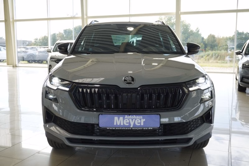 Skoda Karoq Sportline 2,0TSI DSG 4x4 aAHK/Pano/4*J.Gar/Matrix/Navi    **