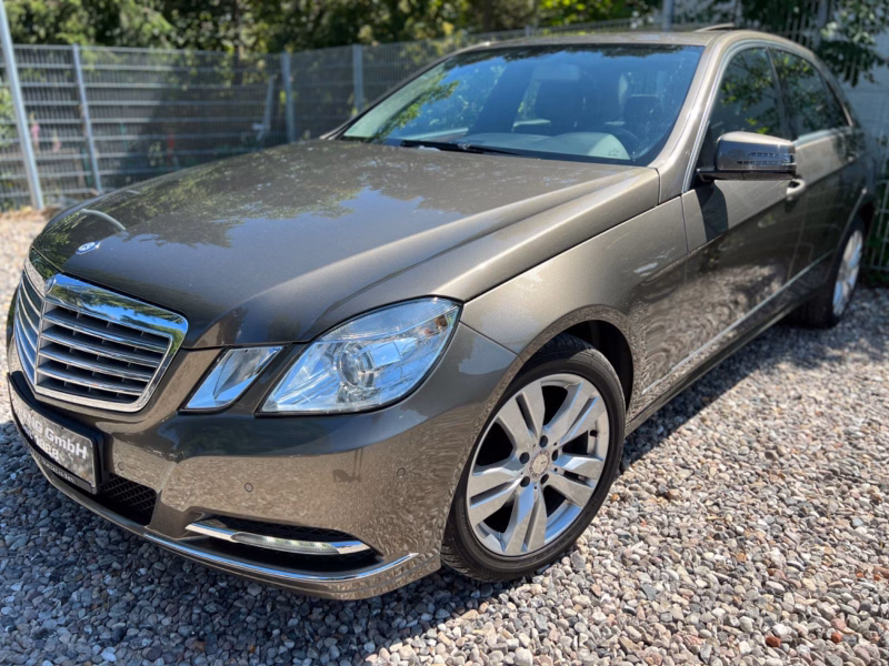 Mercedes-Benz E250 CGI *MOD.2013*PDC*SITZHEIZUNG*7-GANG AUTO*