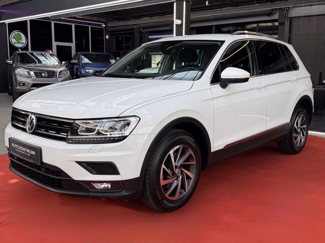 Volkswagen Tiguan Sound BMT ACC / Start-Stopp / LED / 4Motion - foto 2