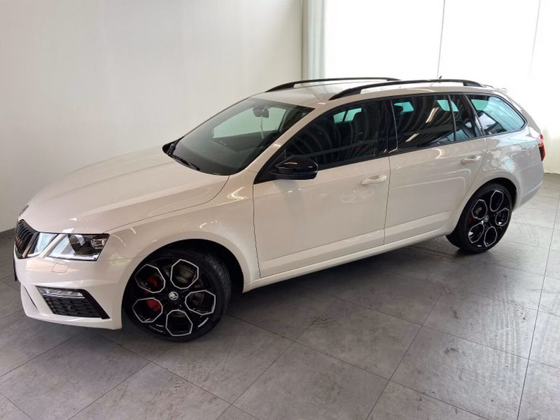 Skoda Octavia Combi 2.0 TSI DSG RS NAVI 19" ACC DAB