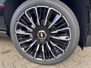 Chevrolet Suburban 6.2l High Country 2026 + 24" + 4 Jahren Garantie - foto 2