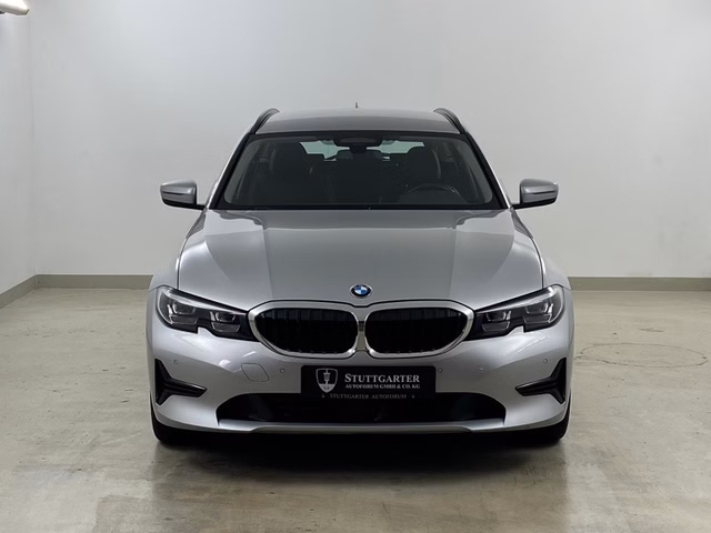 BMW 320 d Sport Aut. Navi ACC - foto 2