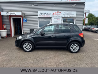 Suzuki SX4 Streetline Club*2.HAND*KLIMA*SHZ*BT*NAVI* - photo 1