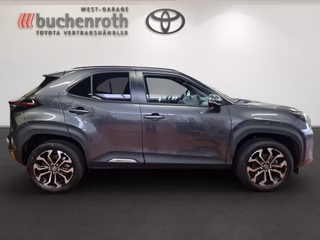 Toyota Yaris Cross Hybrid FWD Teamplayer +Safety- & Comfort Paket - bilder 4