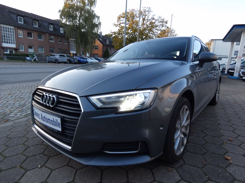 Audi A3 Sportback design 1,6 TDI Navi Teilleder Xenon Kamera SHZ Keyless Tempomat