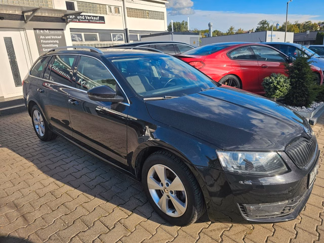 Skoda Octavia Combi Style Automatik*NAVI*XENON*PDC*SHZ - foto 3