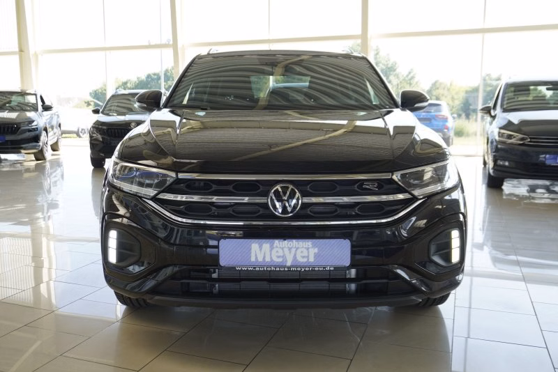 Volkswagen T-Roc R-Line 1,5TSI DSG UPE=45500 Euro    **