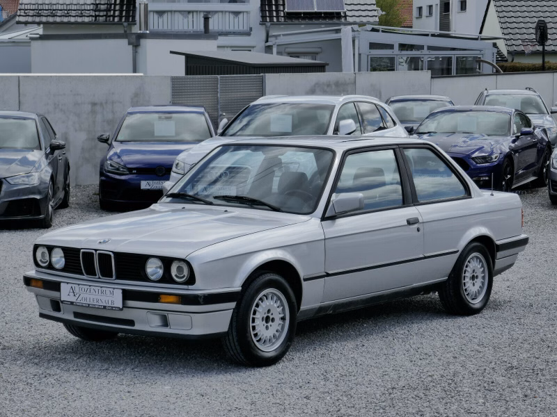 BMW 318i Coupe E30 *GEPFLEGTER ZUSTAND*TÜV+AU NEU*