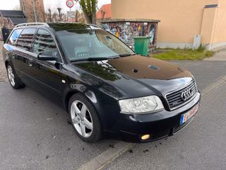 Audi A6 Avant 2.5 TDI quattro/VOLL/NAVI/XENON/