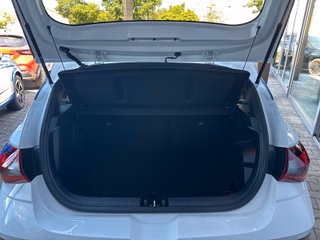Hyundai i20 MY26 Automatik Blackline Bose Soundsystem - bilder 8