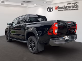 Toyota Hilux Double Cab Invincible 4x4 + WKR - foto 7