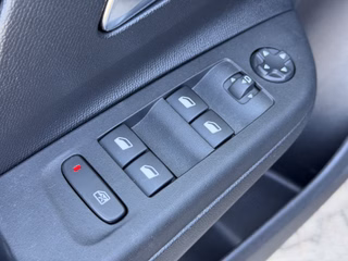Opel Corsa F Elegance Automatik - foto 7
