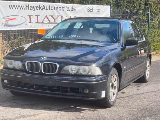 BMW 525i Exclusive Automatik Leder 1-Hand Used vehicle for sale | First registration 04/2002