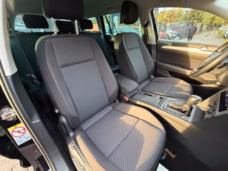 Volkswagen Passat Variant 1.6TDI*Aut.*Navi*LED*AHK*Kamera* - foto 5