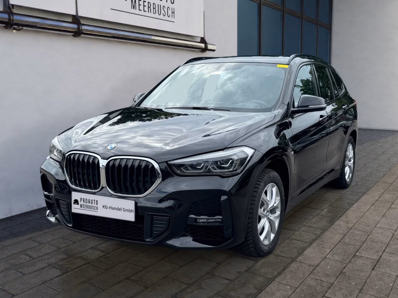 BMW X1 xDrive 25e M Sport AHK/HEADUP/PANO/KMFRTZGNG