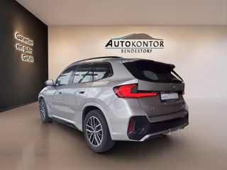 BMW X1 sDrive 18 i M Sport Autom., LED Navi Kamera AHK - foto 4