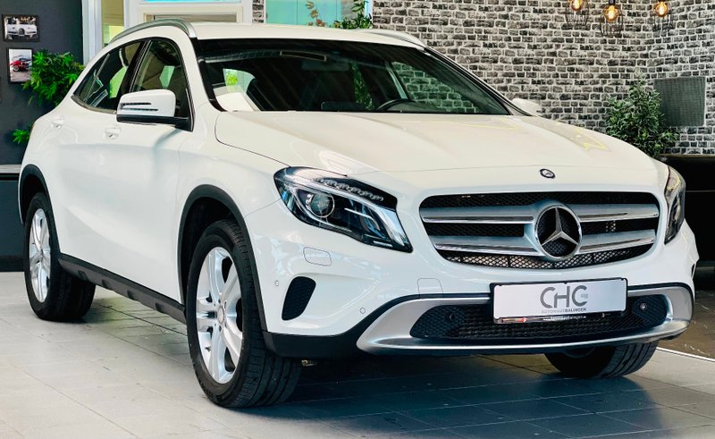 Mercedes-Benz GLA 180 Urban NAVI|Bi-XENON|PDC|SHZ|FAHRASSIST
