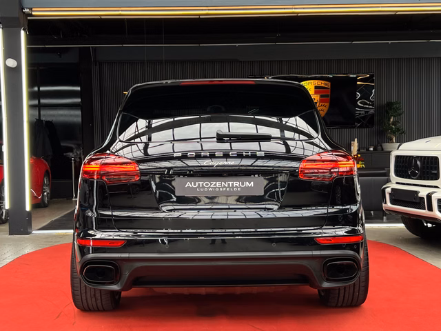 Porsche Cayenne 3,0 Diesel Platinum Edition CHRONO / PANO / CAM / BOSE / START-STOP - foto 5