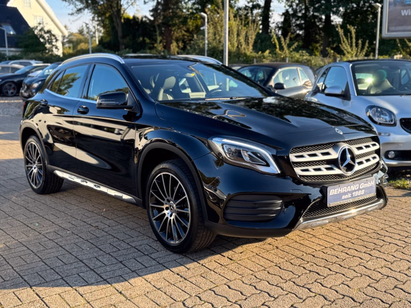 Mercedes-Benz GLA180*AMG-LINE*KAMERA*NAVI*LED*1.HAND*